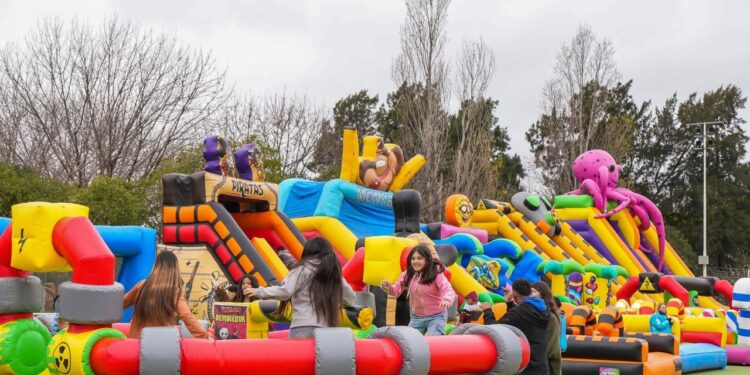 Abre “Universo aventura”, un parque de atracciones gratuitas en Lanus